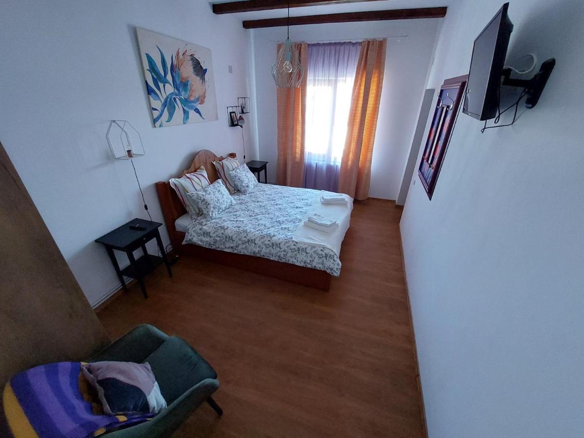 Pensiunea Vera Rîşnov Exterior foto
